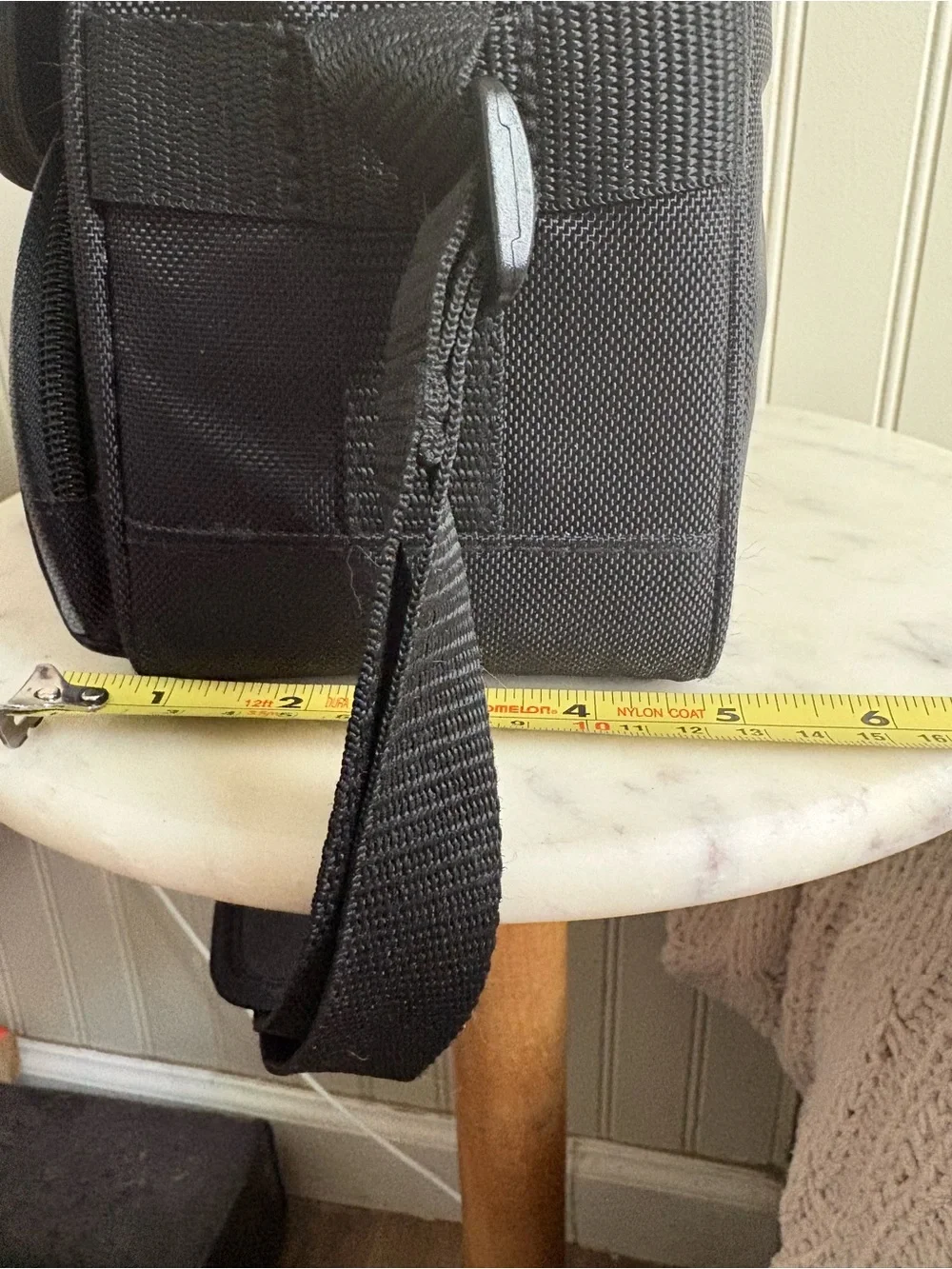 Sony Cushioned Camera Bag LCS-X20 Black Faux Leather Adjustable Strap w/Pockets